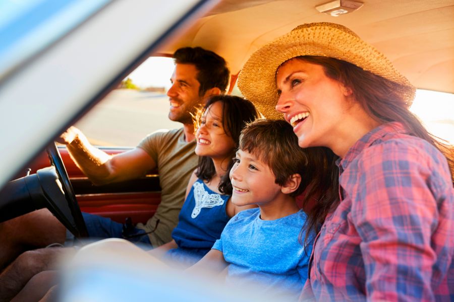 Choosing the Perfect Family Vehicle for an Unforgettable Curaçao Trip