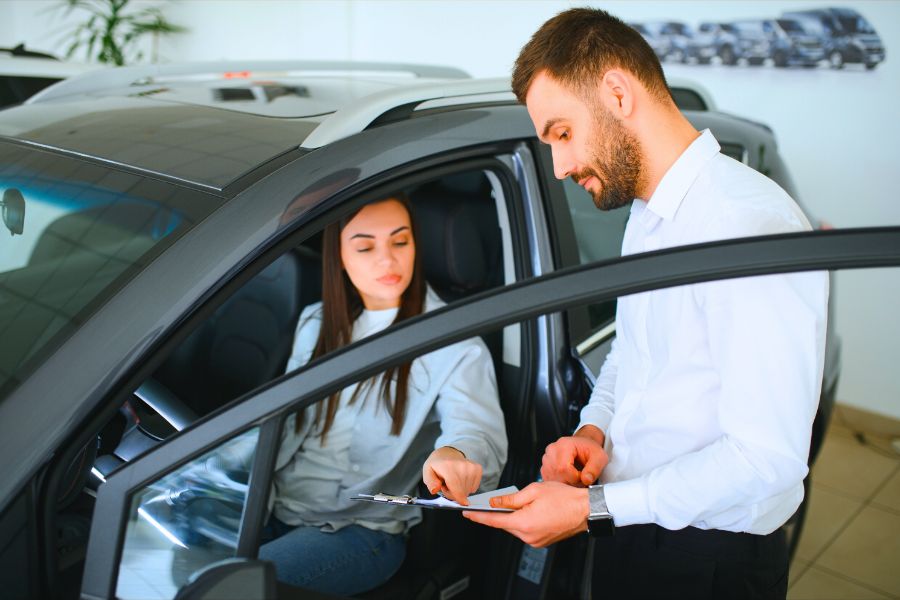 Finding the Best Way to Travel in Curaçao with a Taxi or a Rental Car