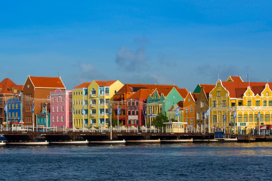 What Tourists Must Know to Drive Confidently and Safely in Curaçao